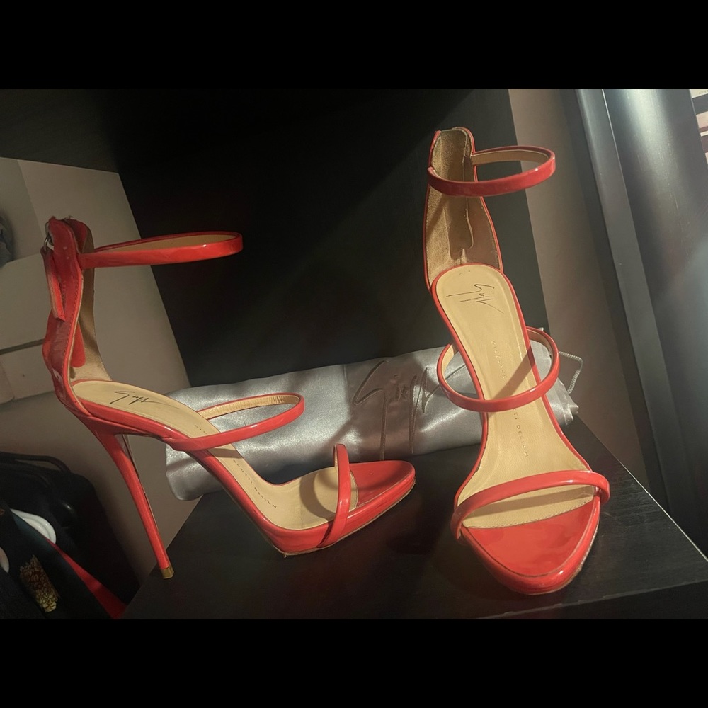 Giuseppe Zanotti Harmony Coral Patent Sandals